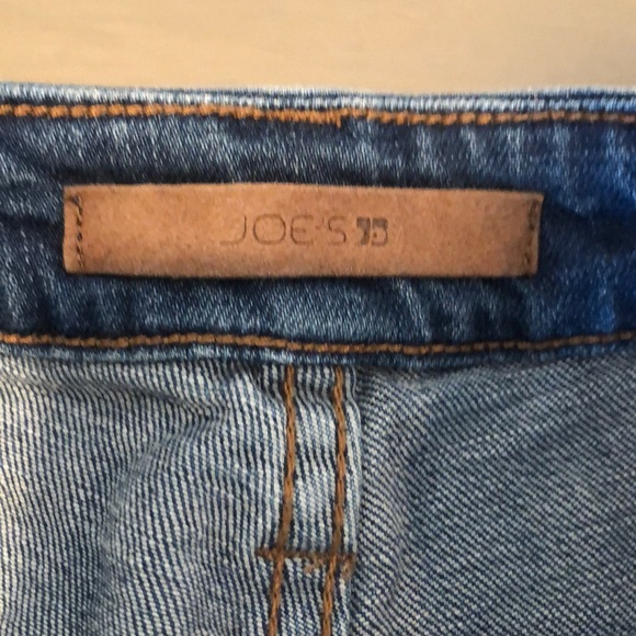 Joe’s Jeans 3.5 inch Inseam Shorts - Picture 3 of 4